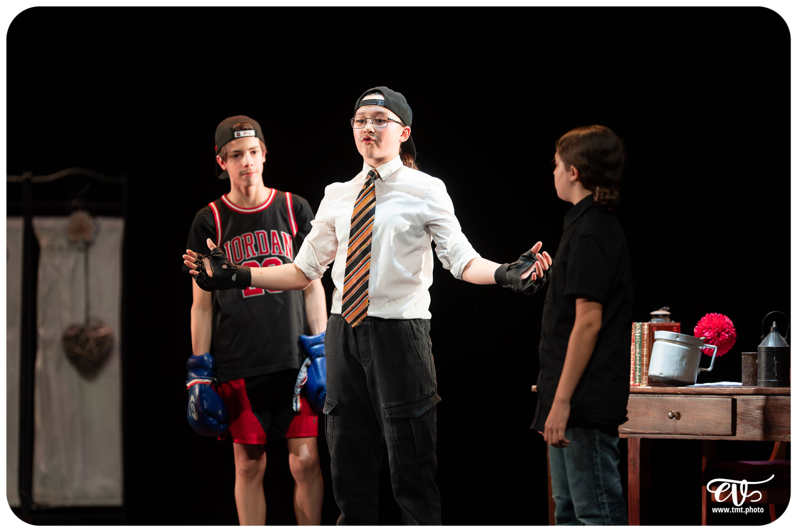 LES FEMMES SAVANTES (ATELIER THÉÂTRE DU COLLÈGE FOCH)